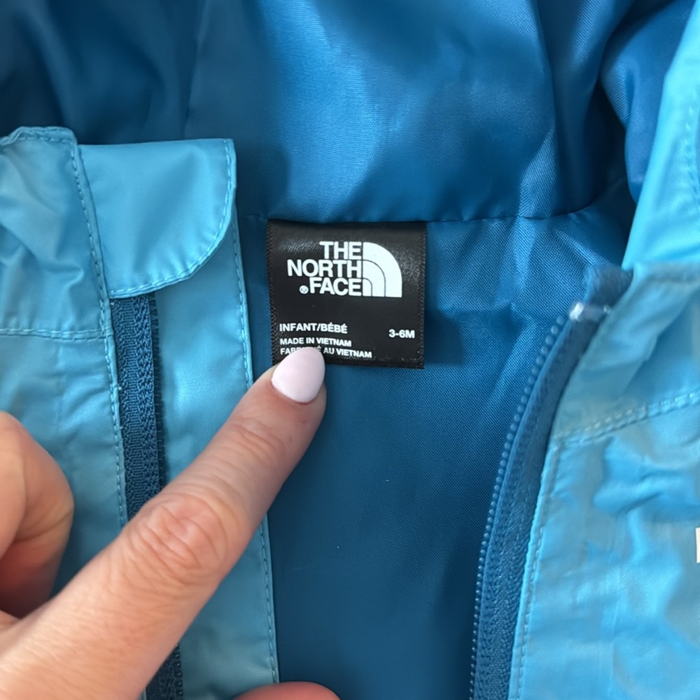 *NWOT* Toddler North Face Rain Jacket - Picture 3 of 7